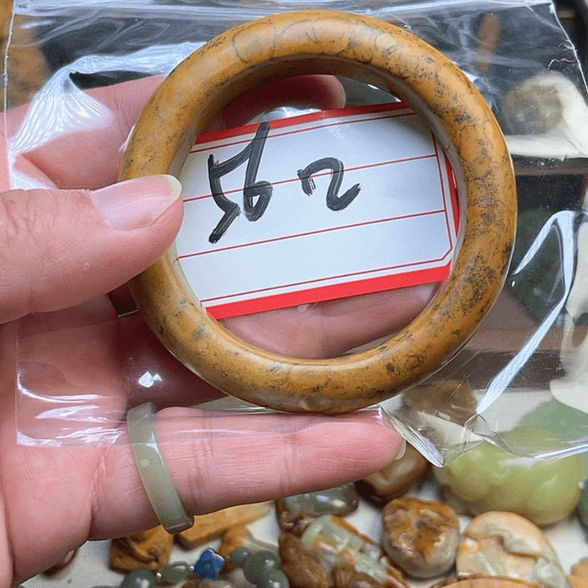 【闪购商品】岫岩河磨玉（透闪石质玉）颈饰未镶嵌紫