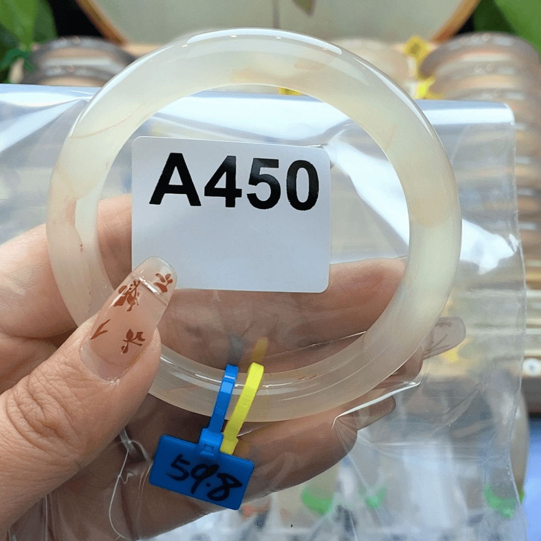 【闪购商品】玛瑙/玉髓手镯未镶嵌是**呀