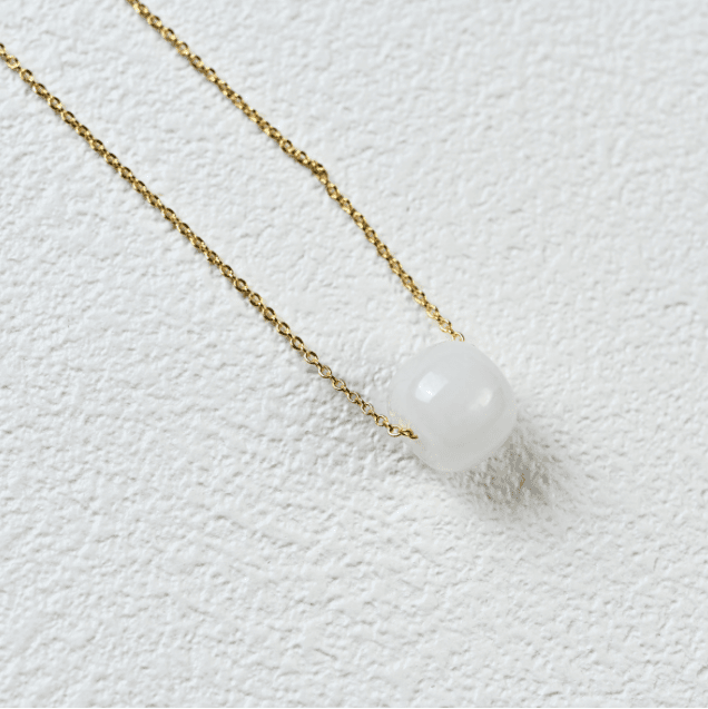 和田玉路路通吊坠