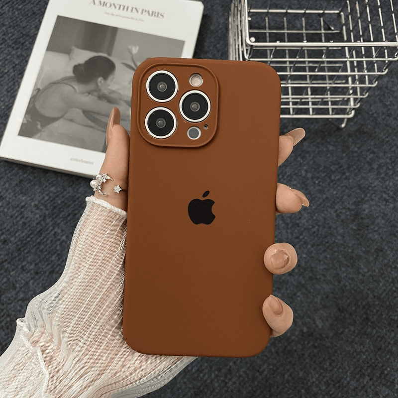 焦糖色苹果15promax防摔手机壳液态硅胶iPhone14女款13简约12全包