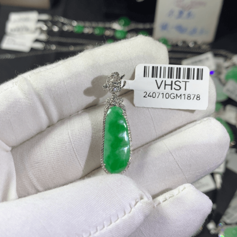 【闪购商品】翡翠颈饰18K金镶嵌