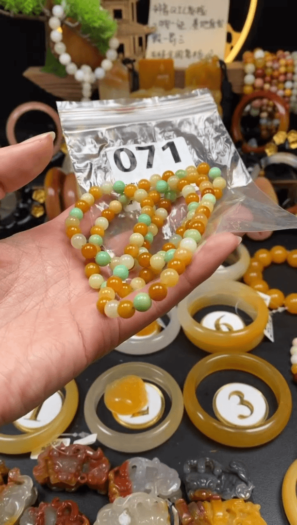 【闪购商品】石英质玉（黄龙玉）手镯未镶嵌071手串