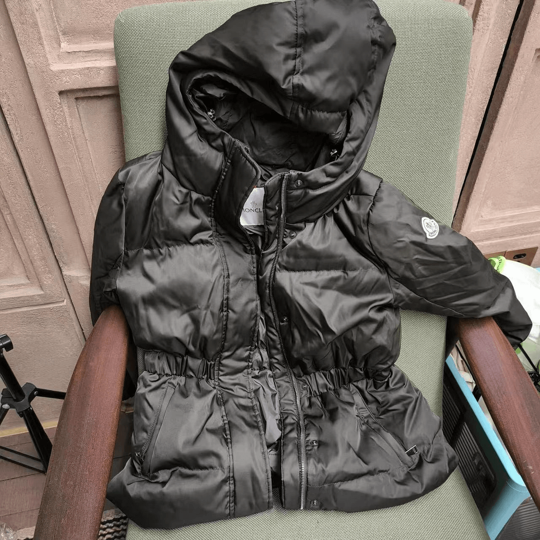 95新  壹臻中古/moncler 军绿色羽绒服 55838142