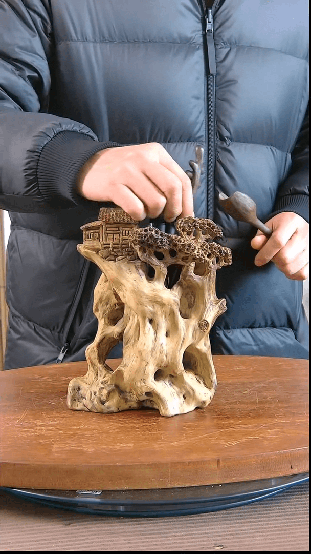 【闪购商品】木根雕摆件笔筒