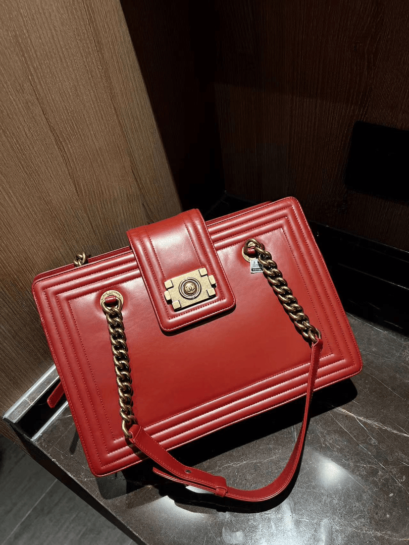 95新  舍得 Chanel 红金Leboy链条包
