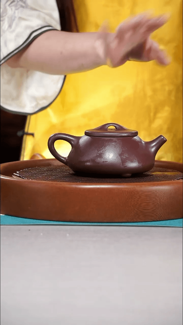 【闪购商品】紫砂茶壶原矿石红景州石瓢300CC