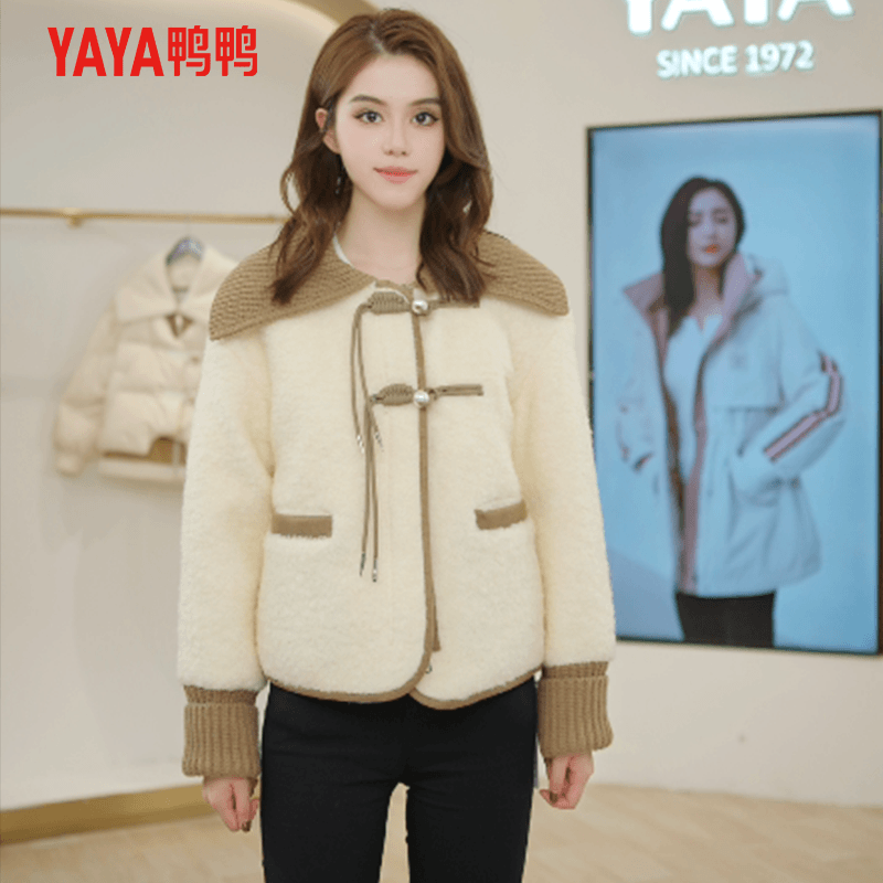 YAYA/鸭鸭羽绒服女短款2023冬季新款时尚潮流百搭连帽外套女