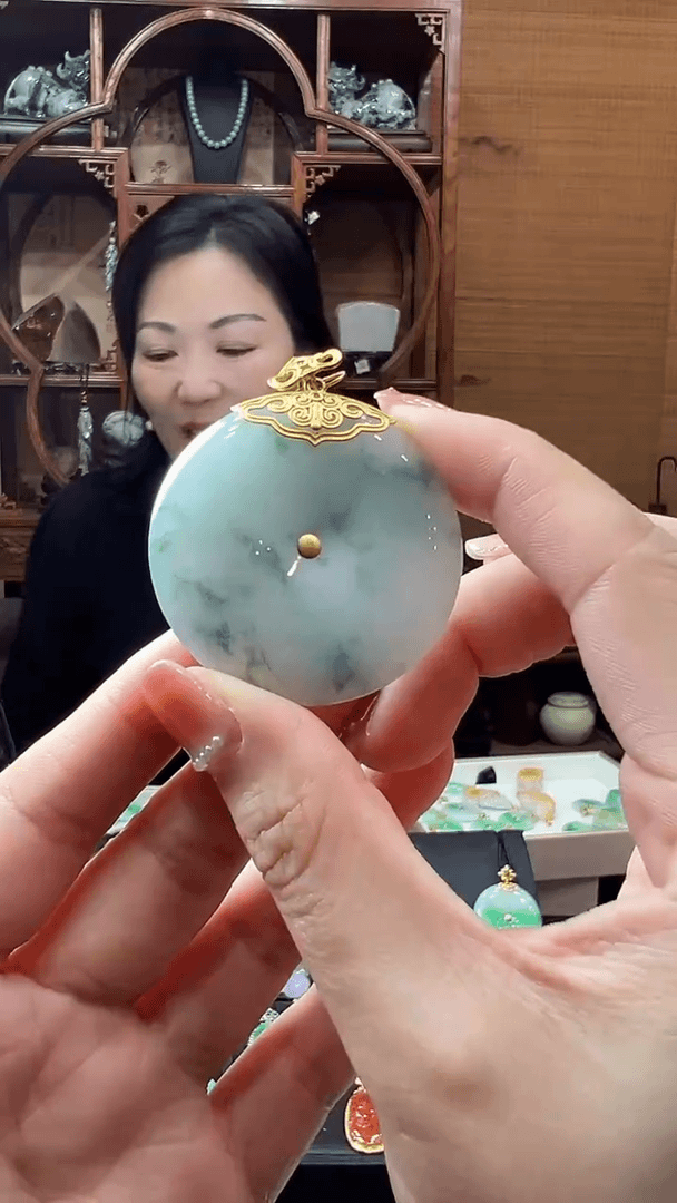 【闪购商品】翡翠颈饰18K金镶嵌挂件