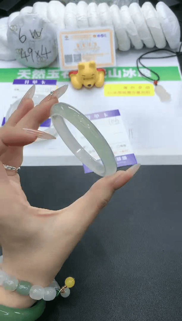 【闪购商品】石英质玉手镯未镶嵌106 MZ