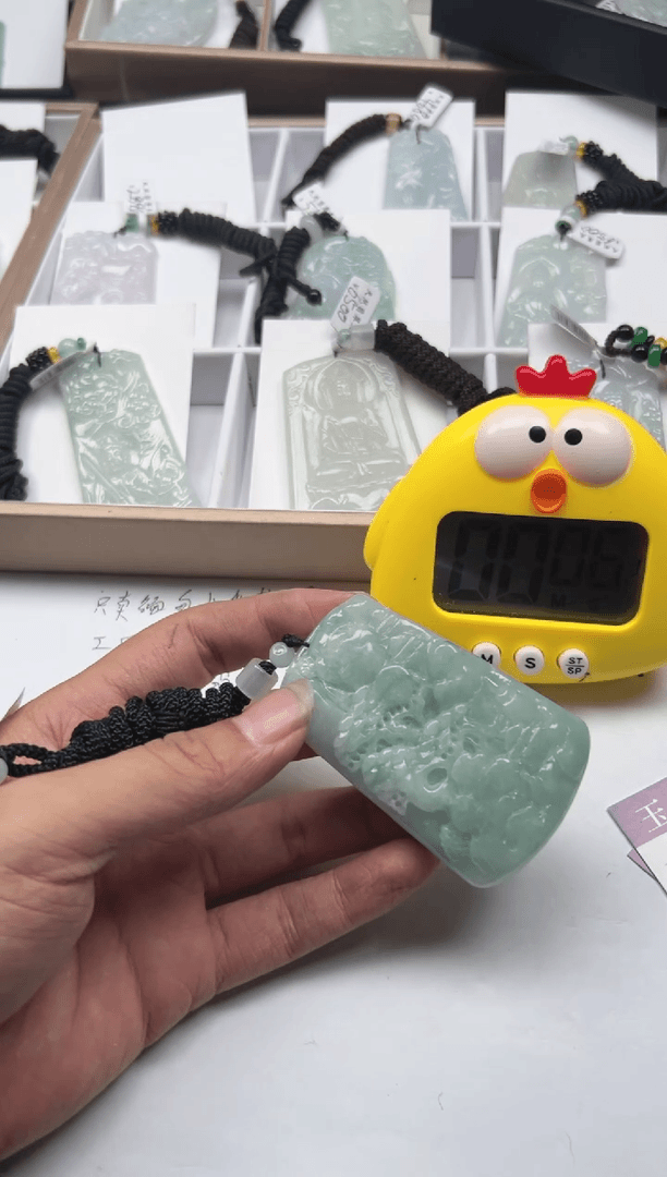 【闪购商品】翡翠颈饰未镶嵌AA