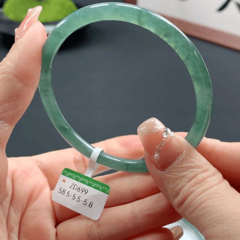 【闪购商品】翡翠手镯未镶嵌