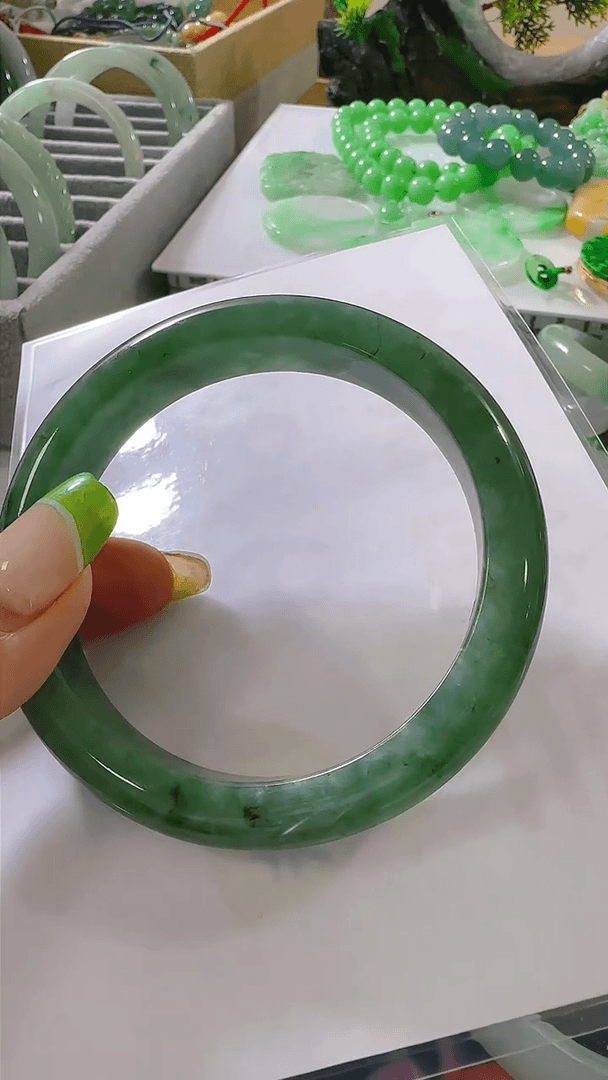 【闪购商品】翡翠手镯未镶嵌手镯