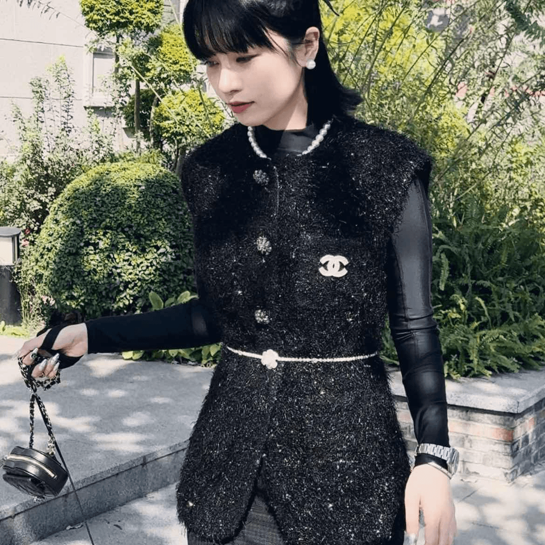 全新未使用  小花6娜 Saint Reimi 23秋冬马甲 黑色