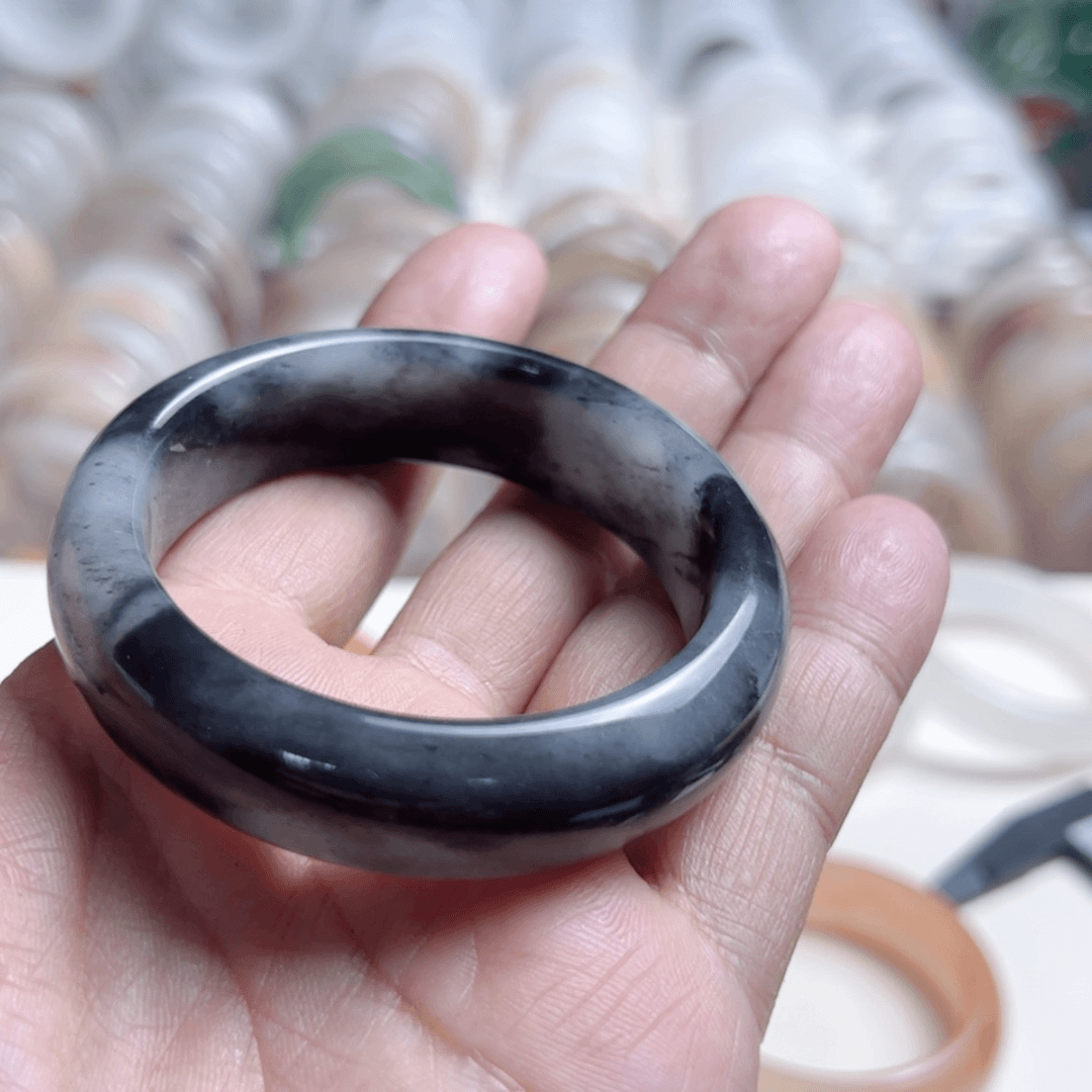 【闪购商品】石英质玉颈饰合金刺***家