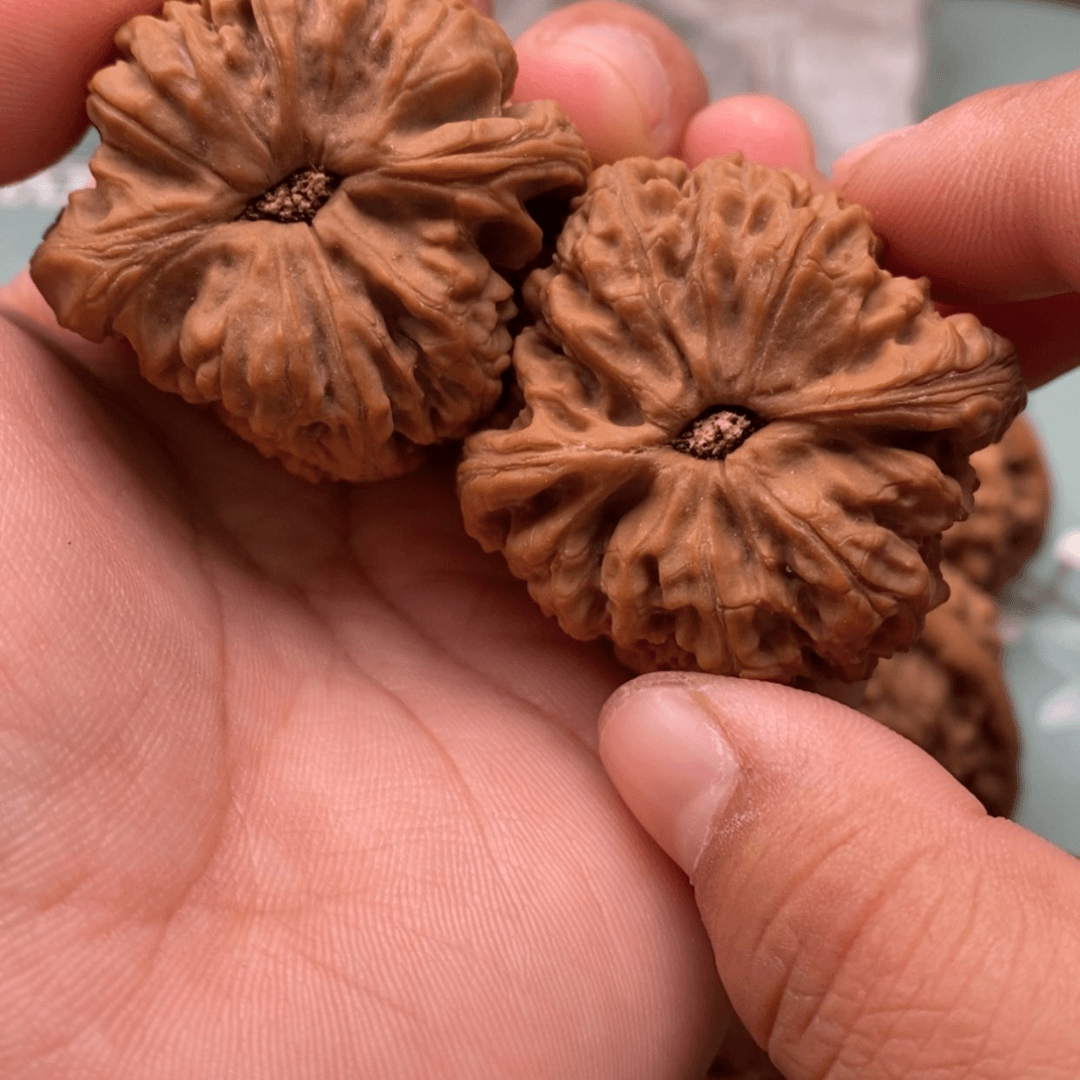 【闪购商品】文玩核桃吊坠小***班