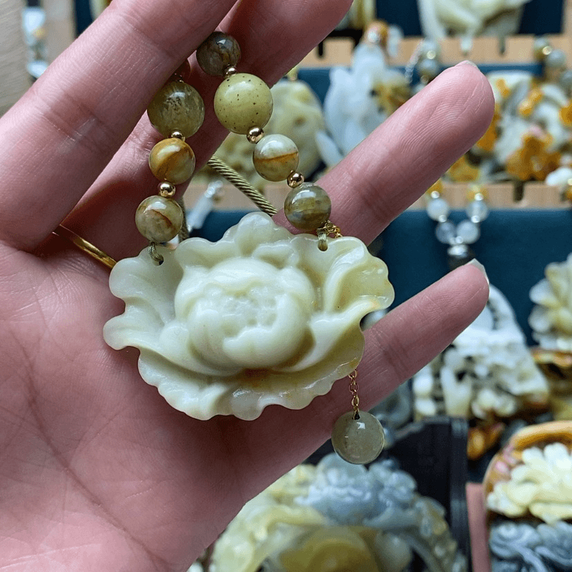 【闪购商品】蛇纹石玉挂件未镶嵌