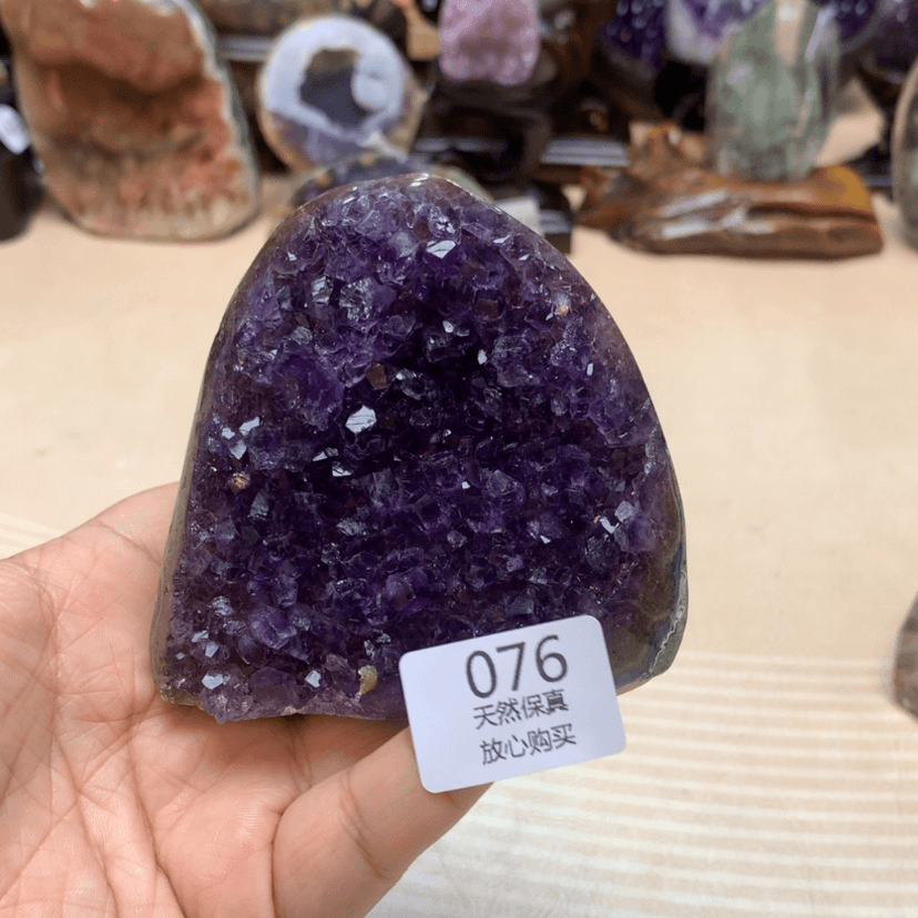 【闪购商品】紫晶大型摆件（非配饰）未镶嵌为**着