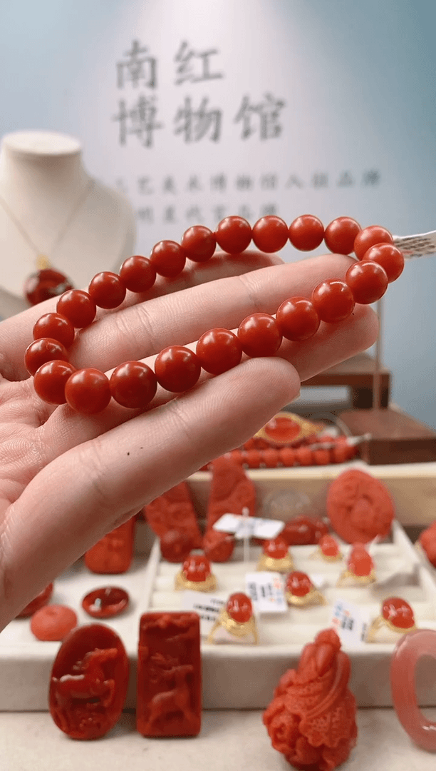 【闪购商品】南红玛瑙手链未镶嵌滴水洞辣椒红9+