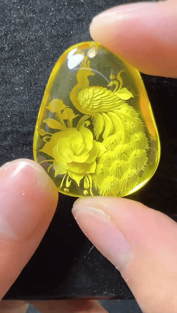 【闪购商品】琥珀颈饰未镶嵌孔雀