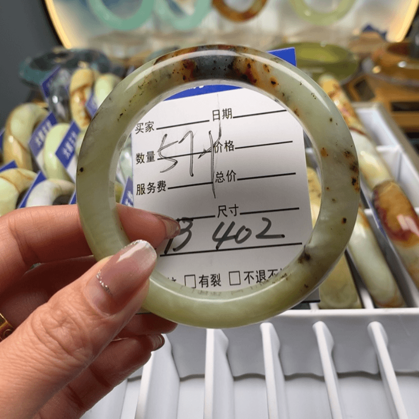 【闪购商品】蛇纹石玉手镯未镶嵌