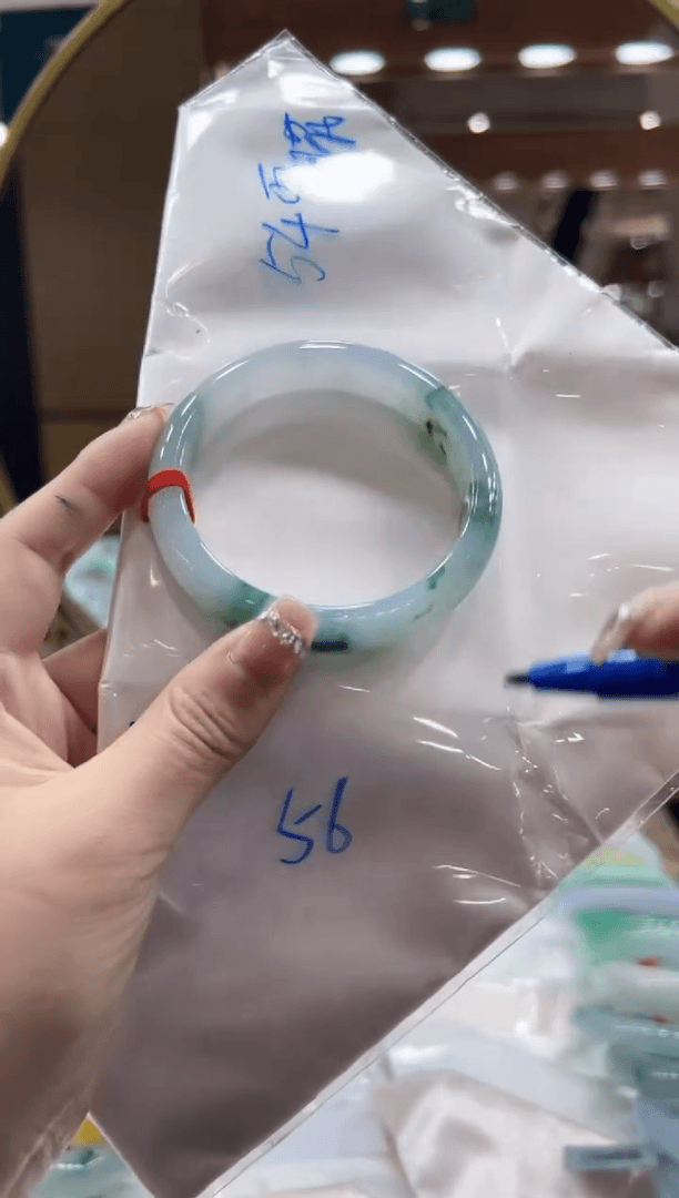 【闪购商品】翡翠手镯未镶嵌翡翠56正