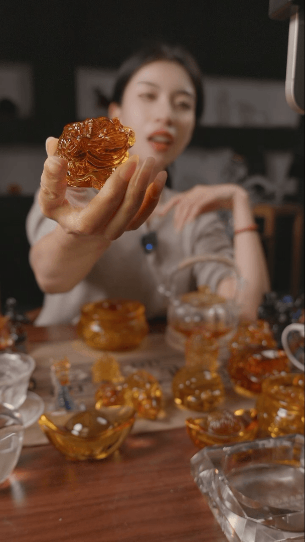 【闪购商品】琉璃手工艺品1****1琉璃金蟾福利