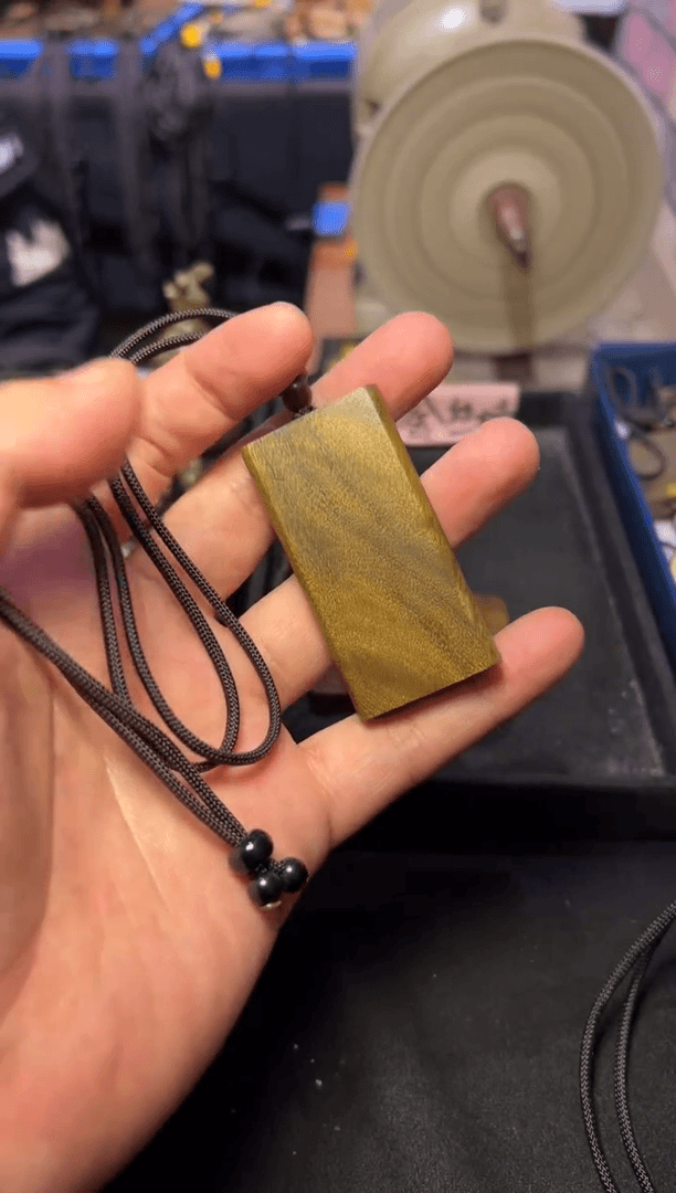 【闪购商品】木质金丝楠222