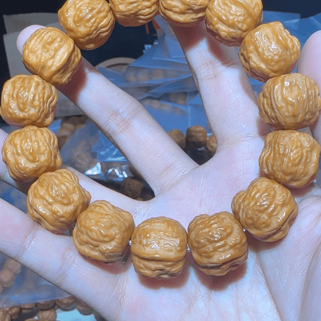 【闪购商品】桃核吊坠?****17大蛤蟆
