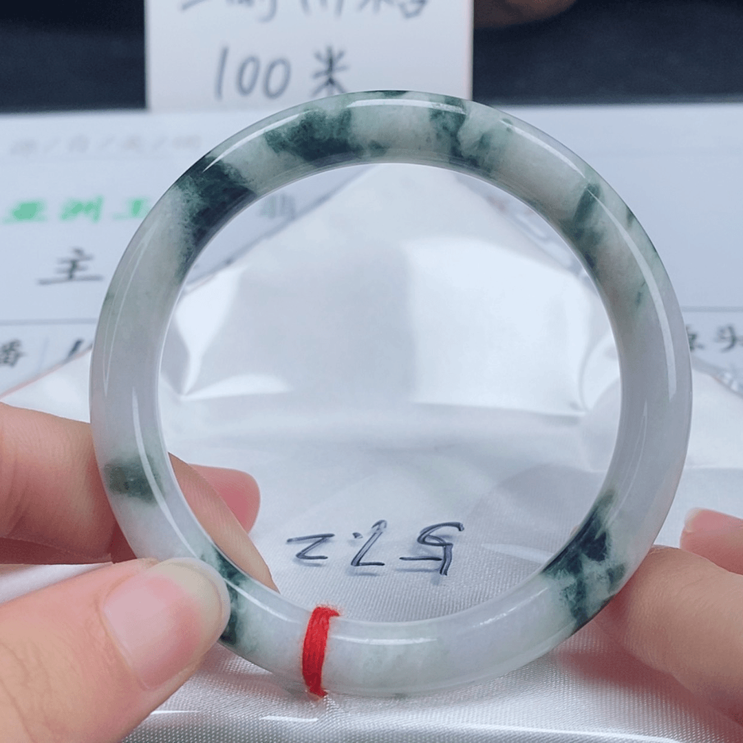 【闪购商品】翡翠手镯（圆镯）未镶嵌32