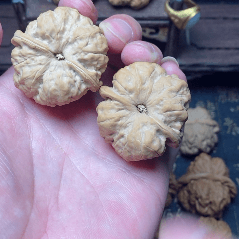 【闪购商品】桃核吊坠