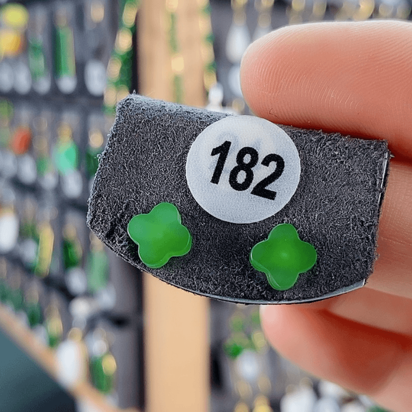 【闪购商品】和田玉耳饰18K金镶嵌