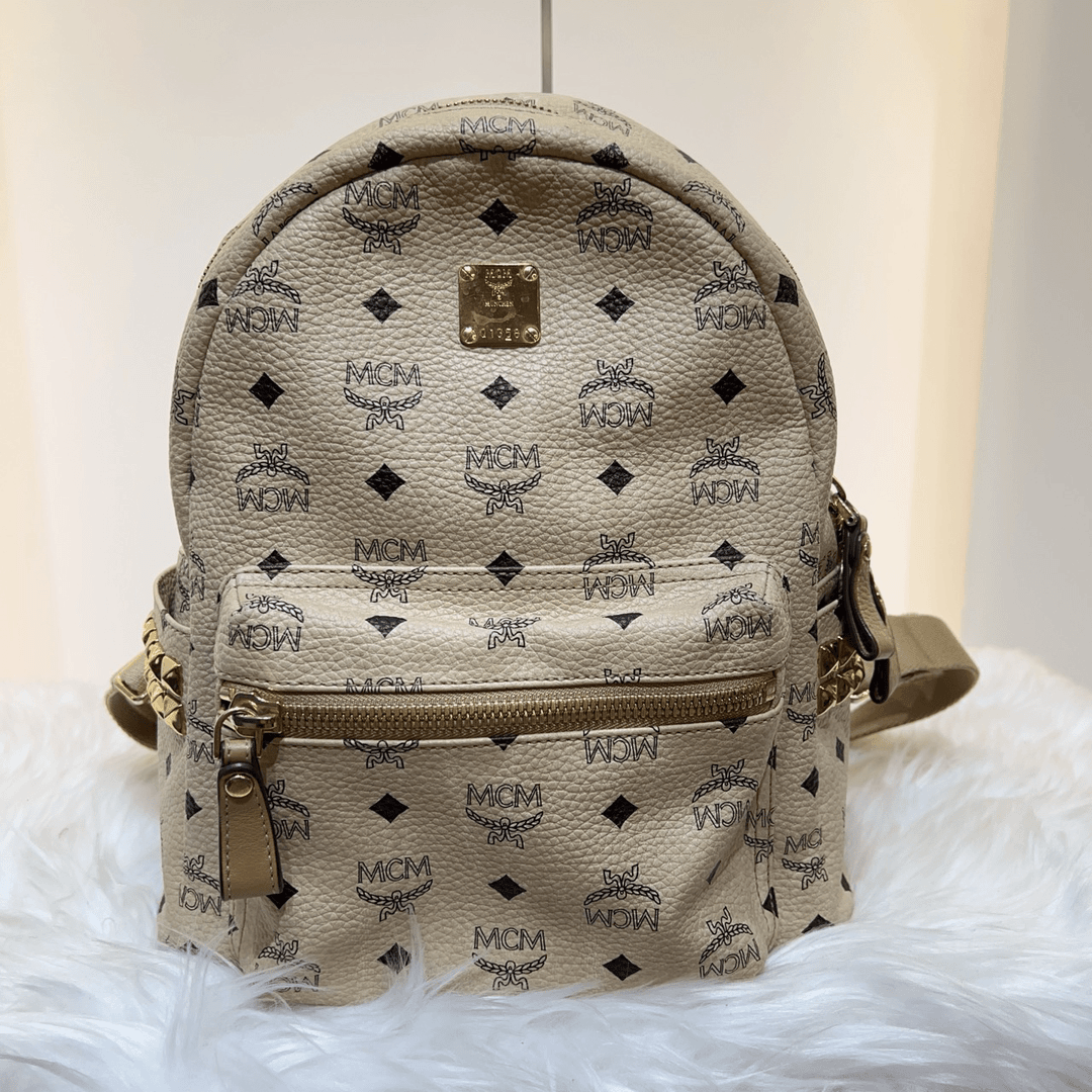 95新 MCM Mcm 双肩包米色中号b843