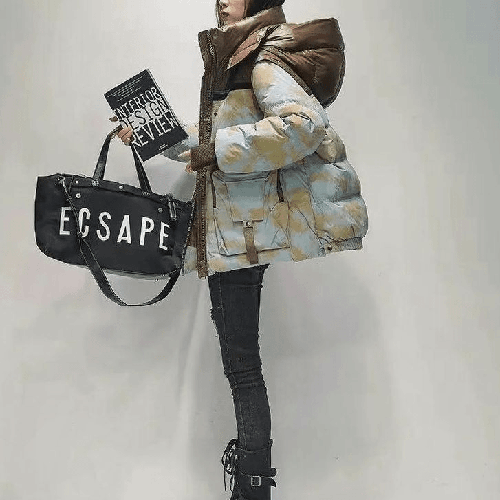 韩版迷彩女士工装羽绒服冬反季短款同秋冬拼色新款2023年连帽显瘦