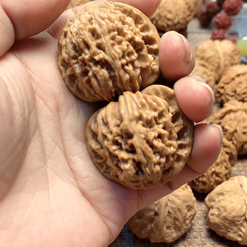 【闪购商品】文玩核桃吊坠40尺40米