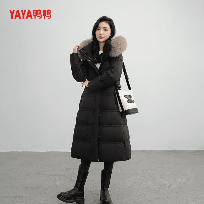 YAYA/鸭鸭2023新款羽绒服长款加厚收腰气质显瘦连帽女士外套30300