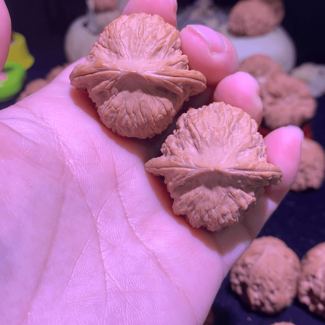 【闪购商品】文玩核桃把件宇野生