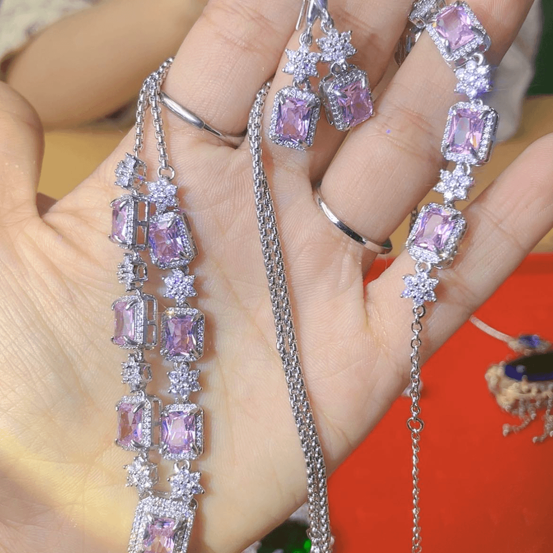 【闪购商品】琉璃颈饰粉白白精工