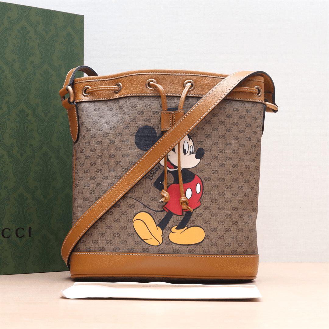 99新  小花攀攀GUCCI Disney 迪士尼联名 米老鼠印花 抽绳水桶