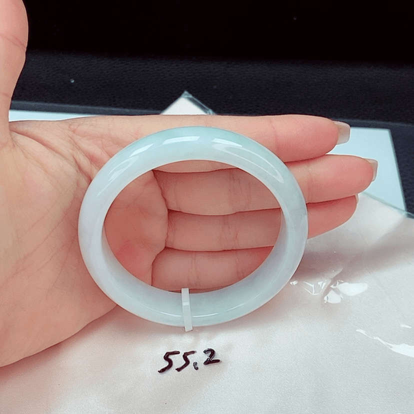 【闪购商品】翡翠手镯未镶嵌清**语