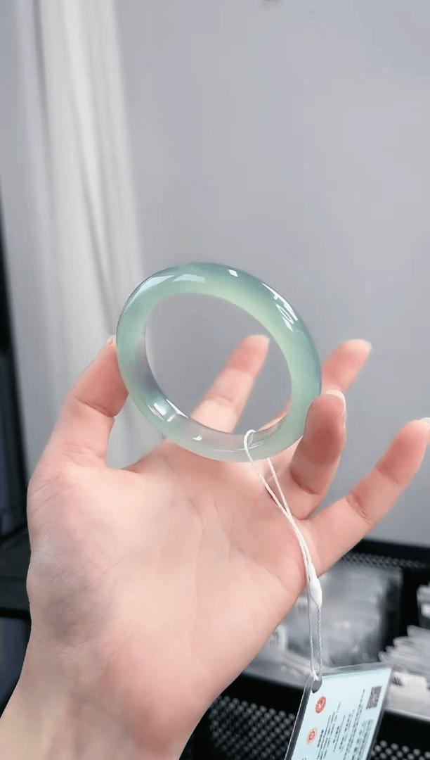 【闪购商品】玛瑙/玉髓手镯未镶嵌手镯56圈口