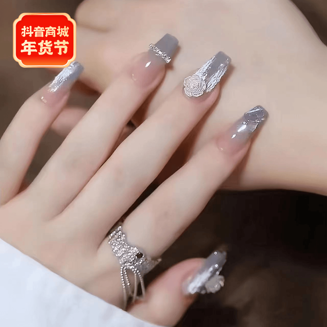 穿戴甲中长款梯形冰透蓝灰色山茶花光疗甲高级感链条钻美甲显白款