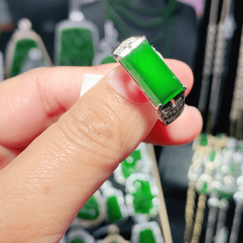 【闪购商品】翡翠颈饰银S925镶嵌T