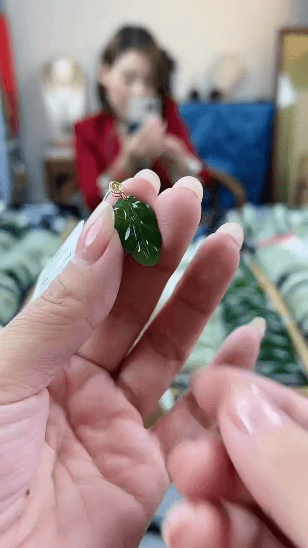 【闪购商品】和田玉颈饰18K金镶嵌1