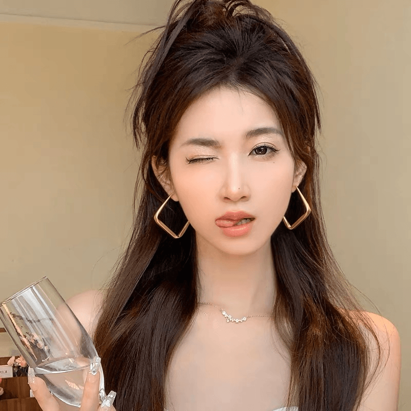 铜合金珐琅耳饰 新款潮轻者高级感欧美夸张大气菱形网红耳圈F594