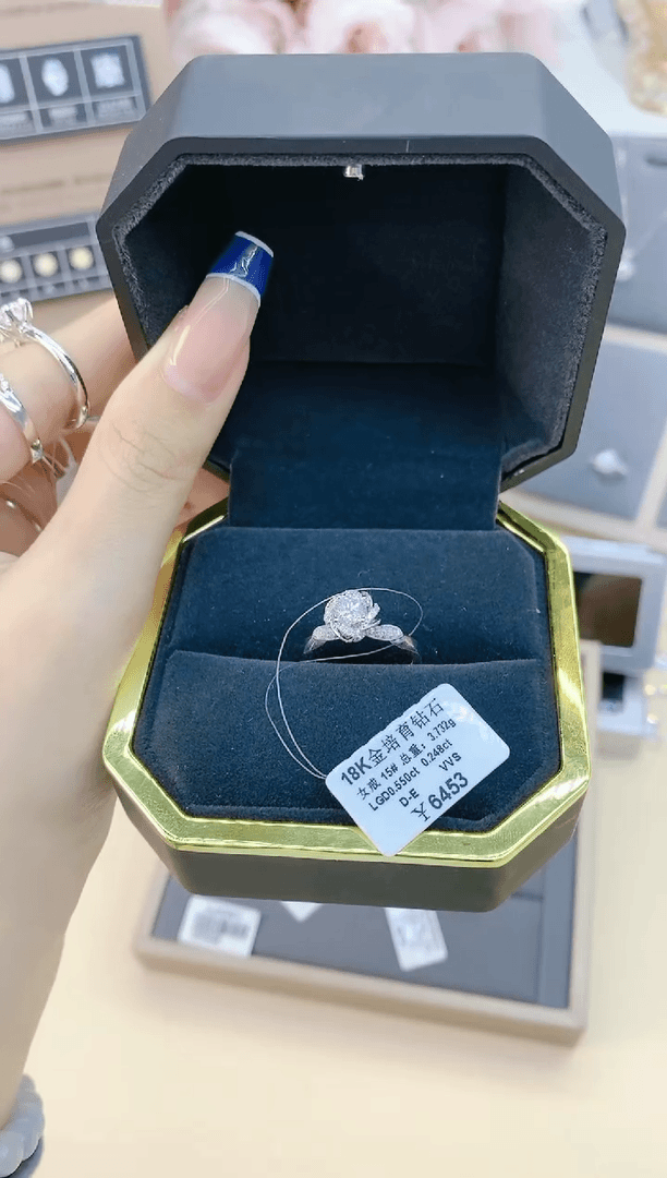 【闪购商品】合成钻石18K金镶嵌1850