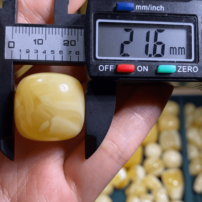 【闪购商品】琥珀裸石未镶嵌A***C