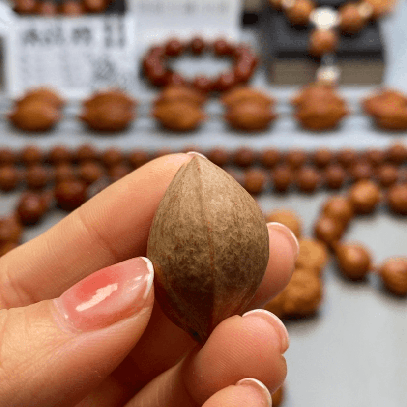 【闪购商品】橄榄核核雕明****叔