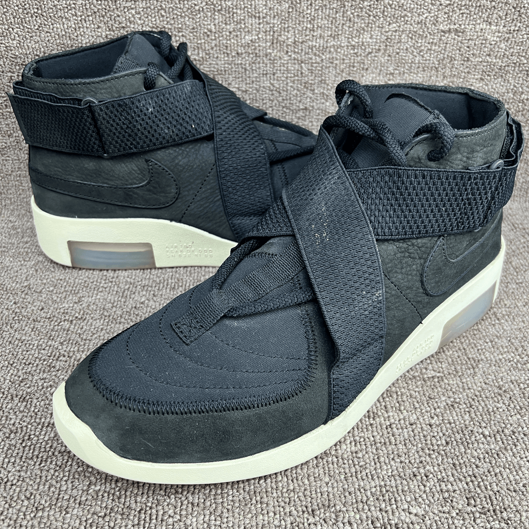 市场价1899/ Nike x FOG黑白 鞋码42.5 二手原盒 AT8087 002