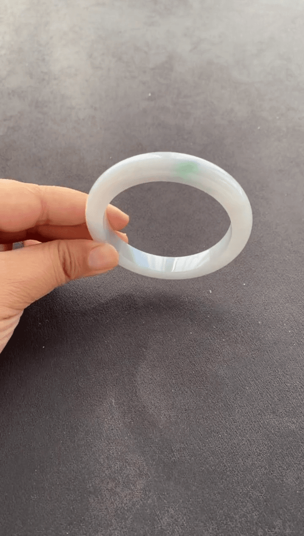 【闪购商品】翡翠手镯未镶嵌87号圈口54.6*10*8.2