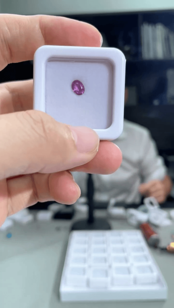 【闪购商品】蓝宝石裸石未镶嵌1.07克拉粉蓝宝石